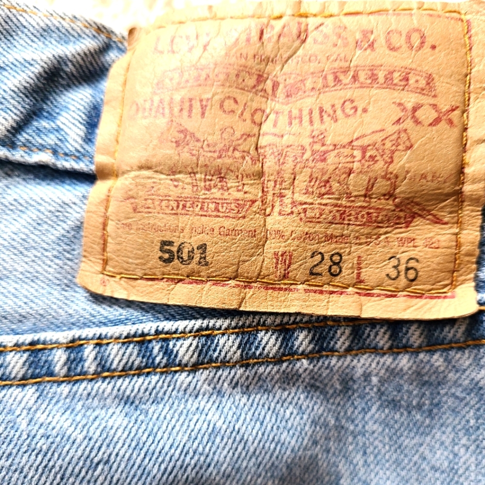2x HP🎊🦋HP🦋🎊LEVI'S VINTAGE 501 BUTTONFLY JEANS - Picture 3 of 7